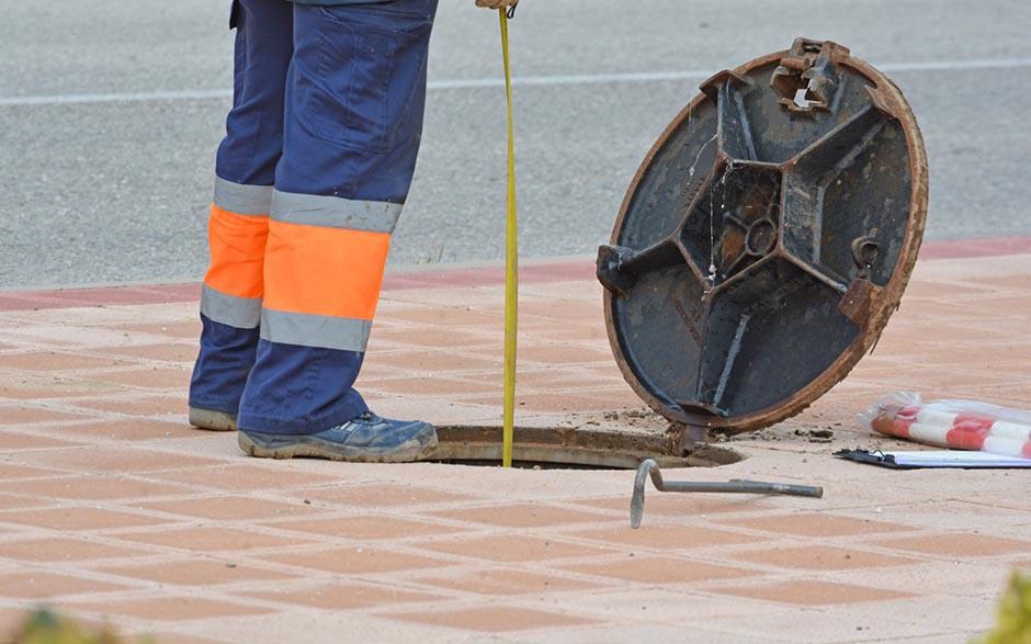 camion pour déboucher canalisation Magny-les-Hameaux